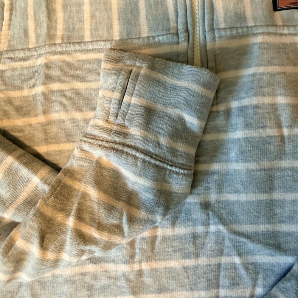 Vineyard Vines Soft Blue and White Stripped 1/4 Zip - Picture 3 of 6
